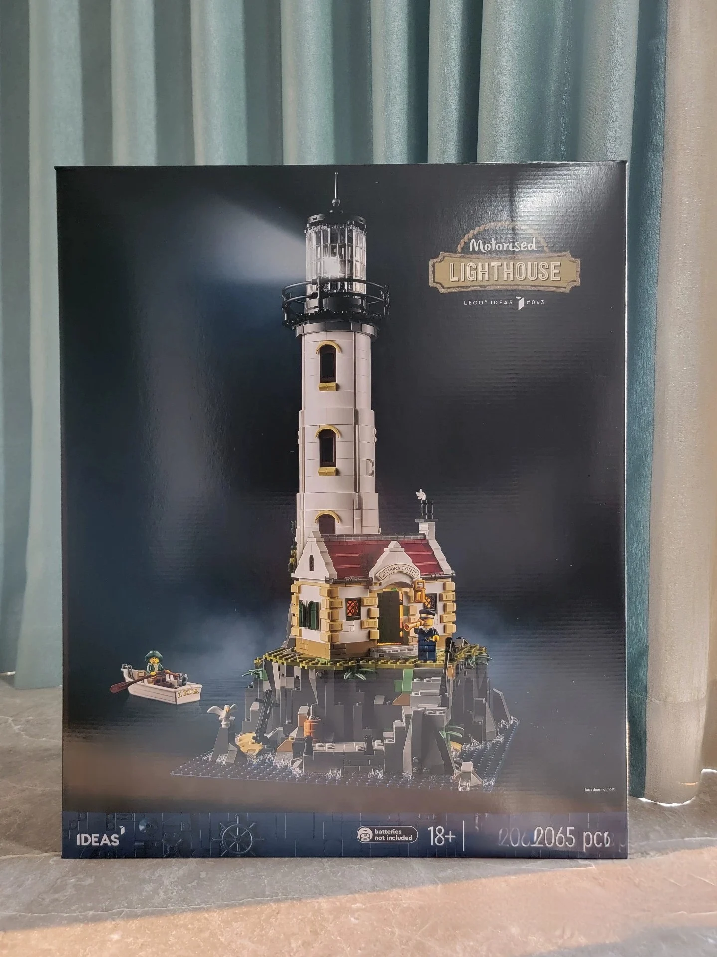 

Original Box Halloween Party Christmas for friends gifts Electric Lighthouse 21335 2065pcs Model Building Block Motorised Bricks