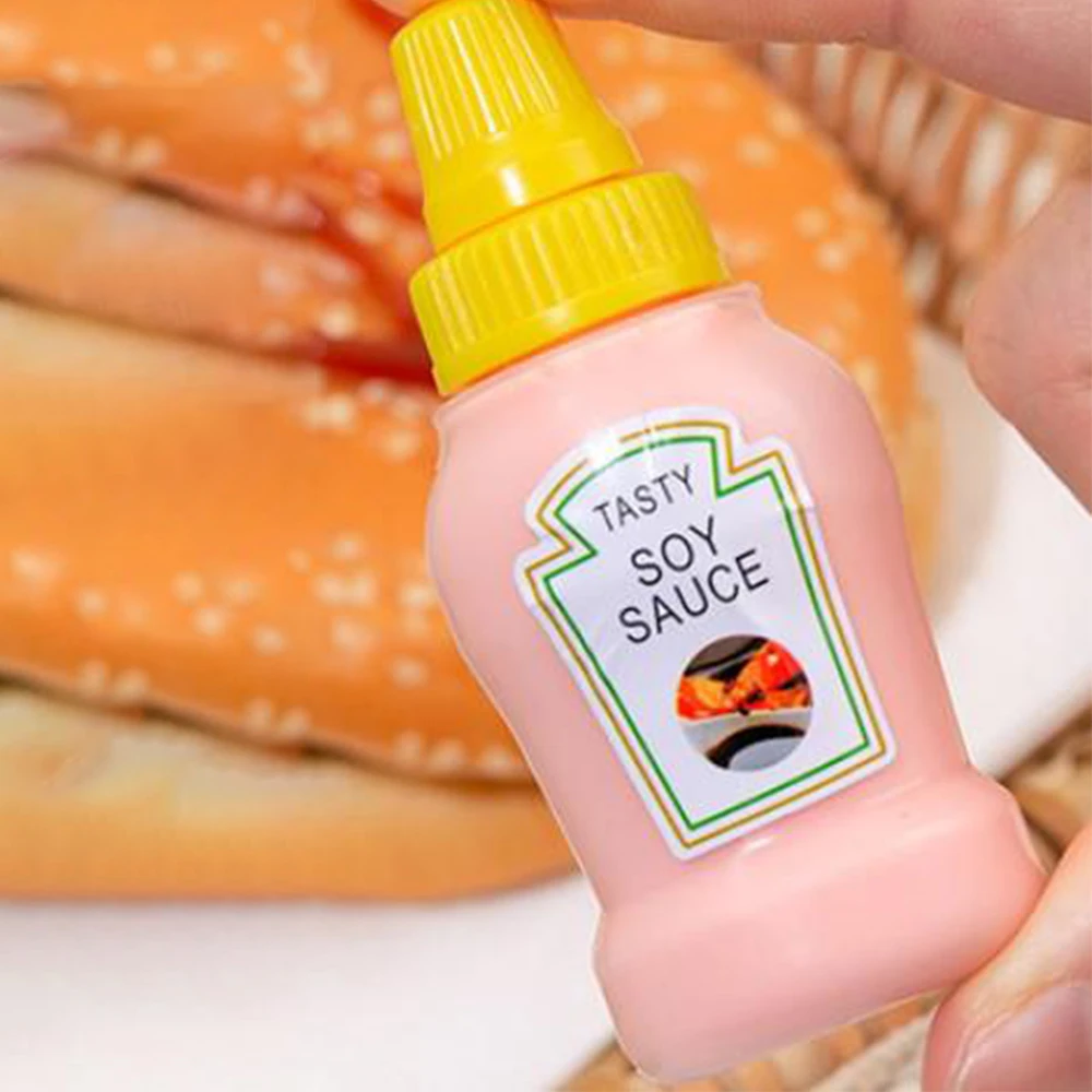 Portable Condiment Squeeze Bottle Covered Salad Container Multifunctional Convenient Squeeze Sauce Bottle For Seasoning