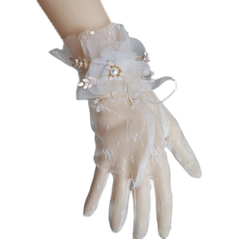 high-end-wedding-wrist-flower-lace-gloves-bridal-wedding-dress-location-shooting-catwalk
