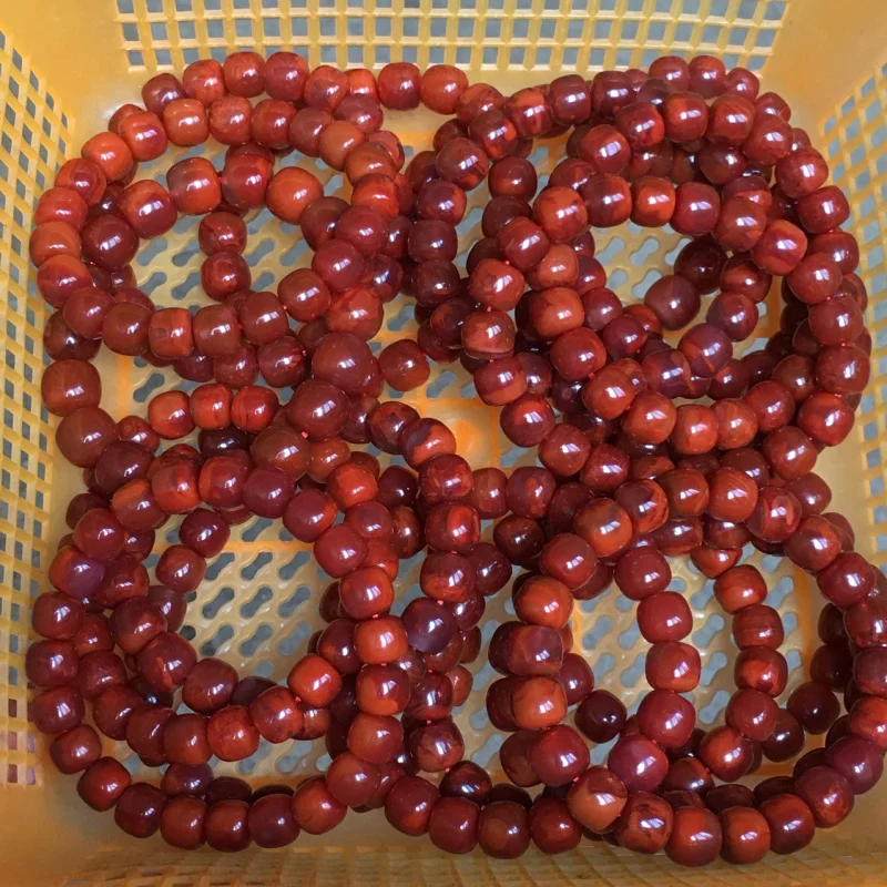 

Premium Sichuan Natural Agate Ox Blood Red Flame Pattern Style Bead Old Shape Bracelet