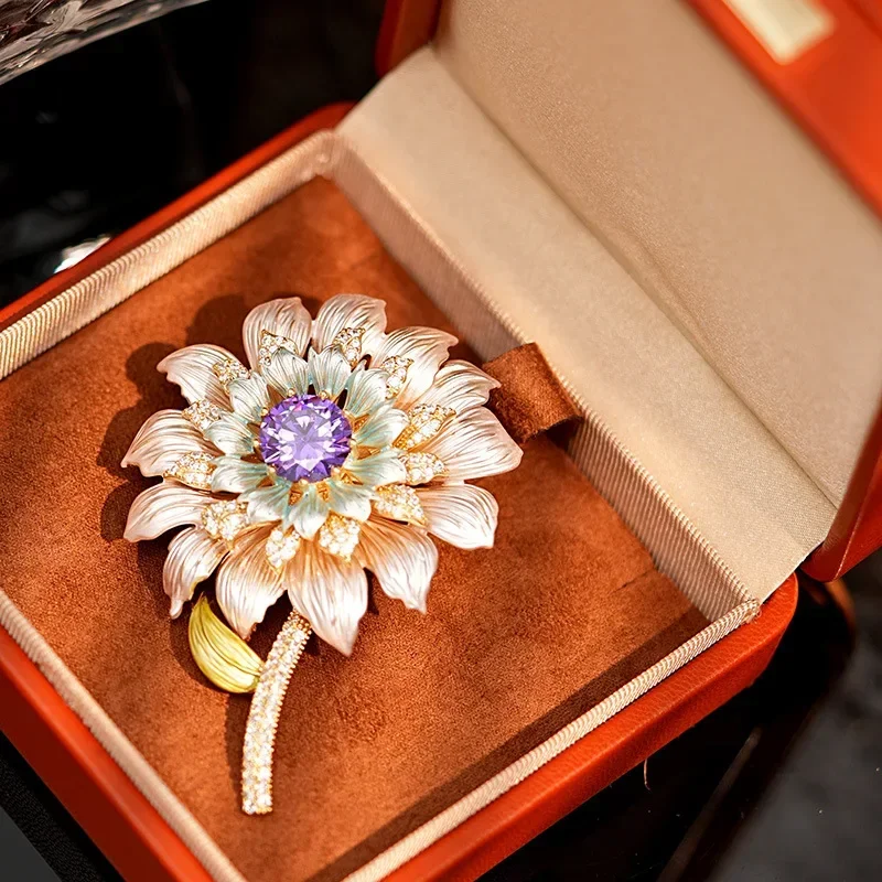 

High-end luxury multi-layer three-dimensional sunflower brooch