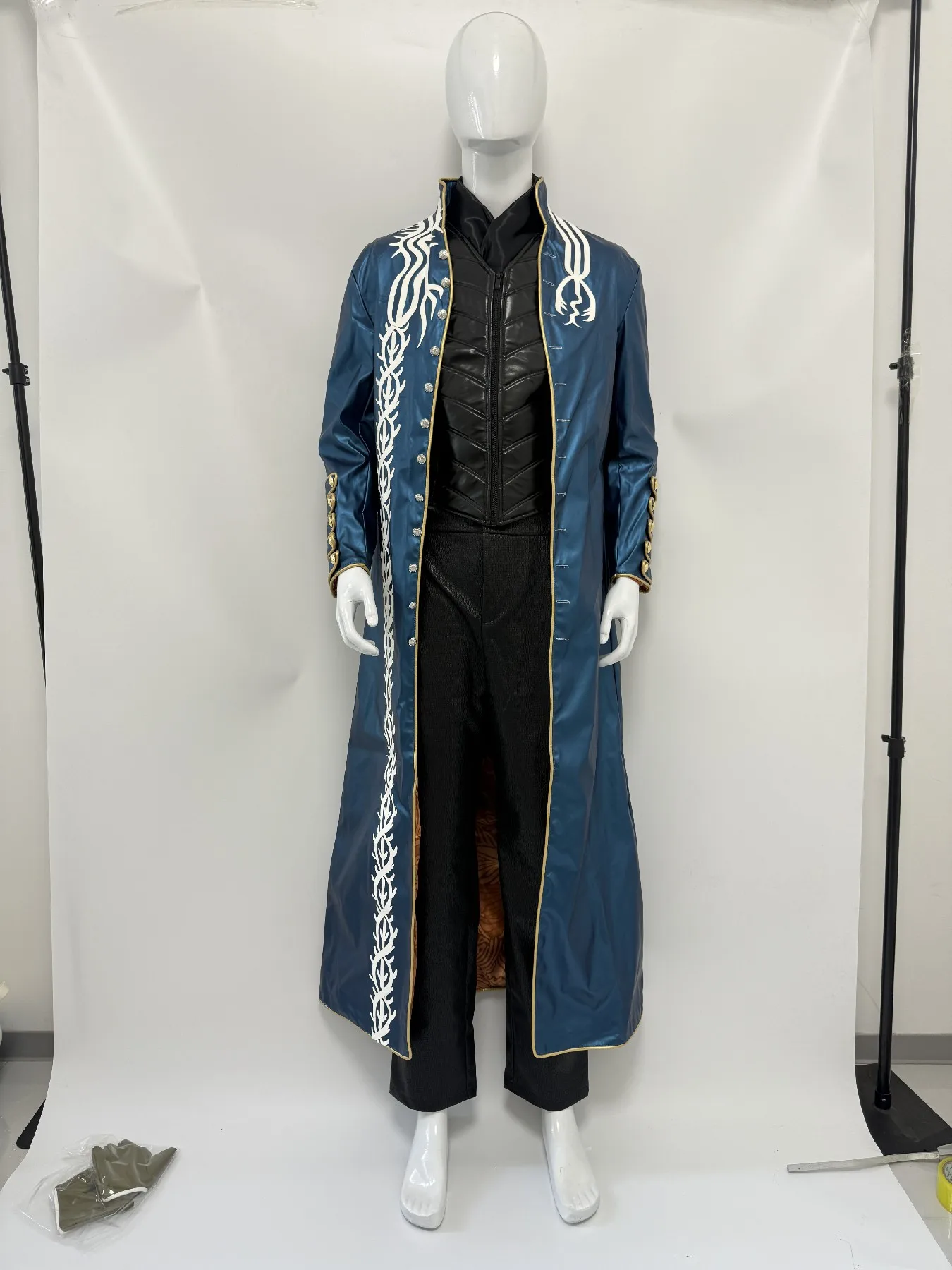 DMC 3 Blue Vergil Cosplay Costume Leather Coat Jacket Halloween Suit - view 5