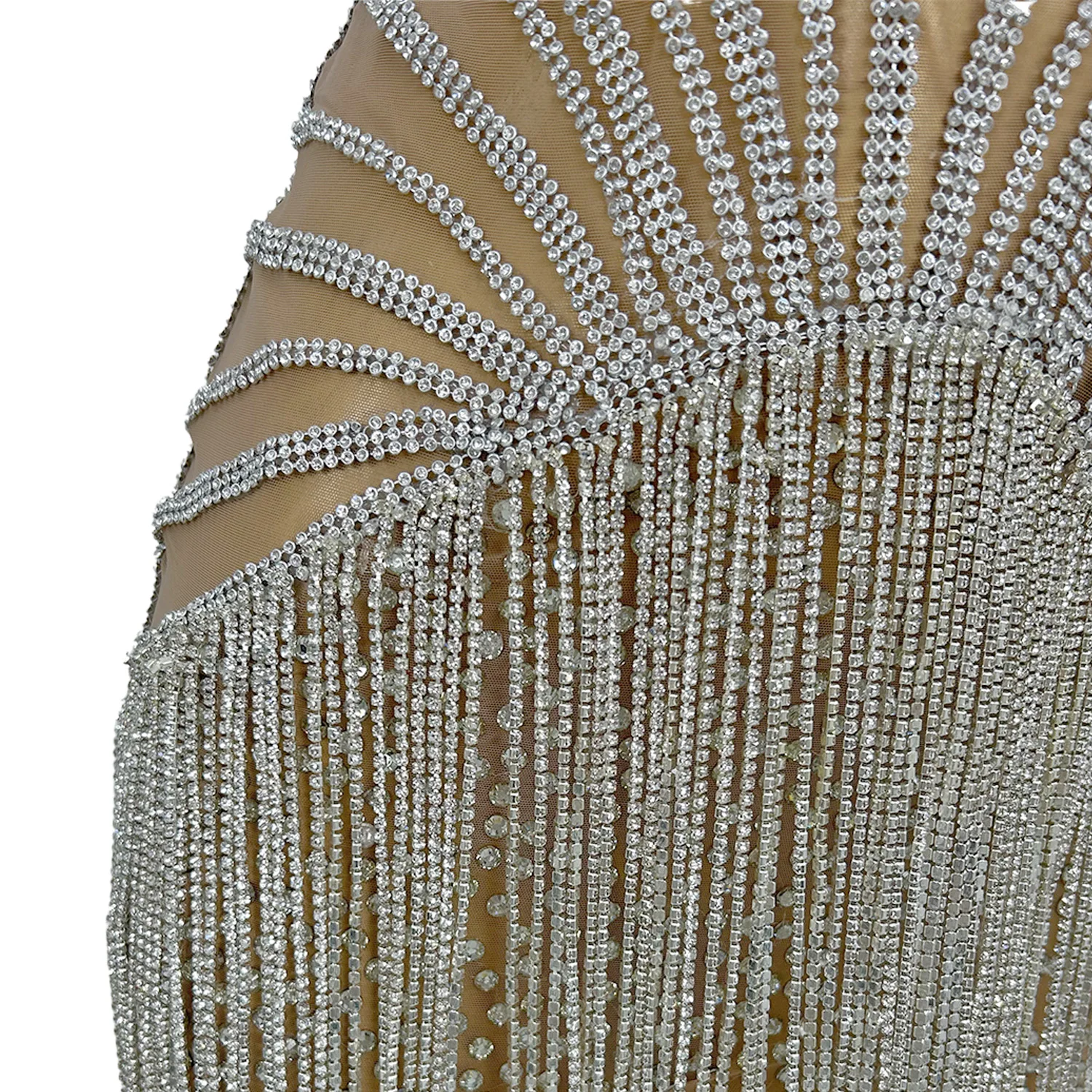 ชุดเดรสหรูหรา Bingdiantiao สำหรับผู้หญิง ดีไซน์เซ็กซี่ สายคล้องคอ ผ้าตาข่ายโปร่งใส ประดับโซ่ เหมาะสำหรับงานแสดงในบาร์ งานเทศกาลดนตรี และงานพรอม