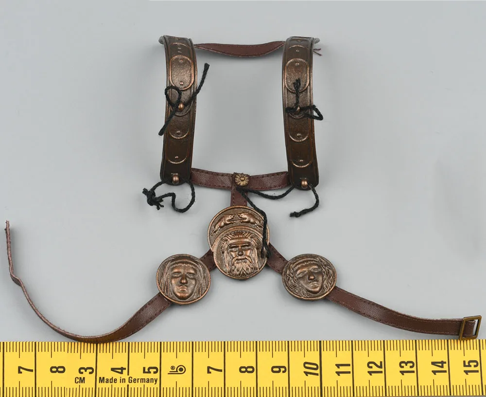 

1/6 HHMODEL & HAOYUTOYS HH18051 Imperial Centurion of the Republic Thirteenth Legion Medal Chest Hang Belt Fit 12" COO Action