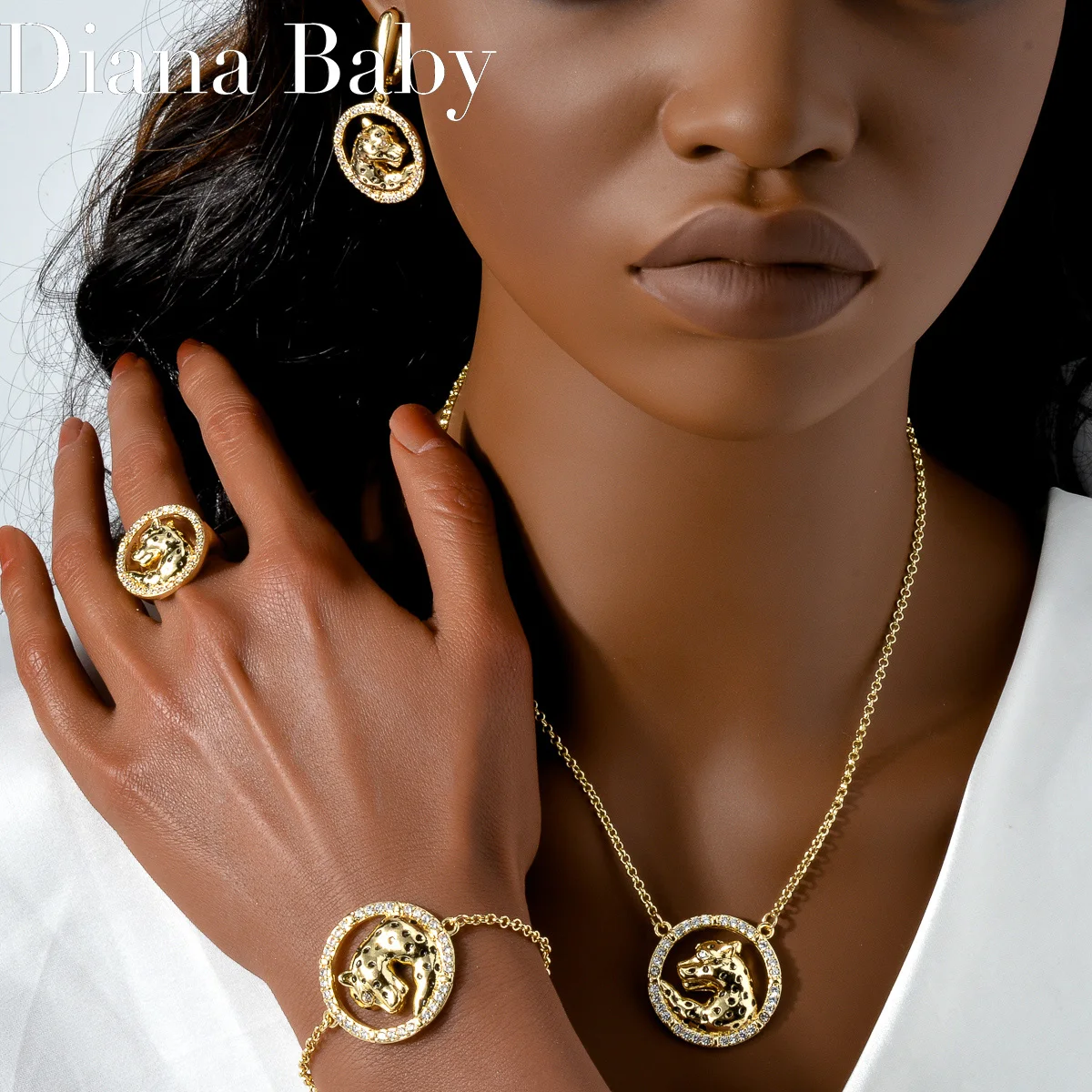 

European and American Leopard Head Necklace Bracelet Earrings Ring Retro Statement Animal Pendant 4 Pcs Jewelry Set For Women