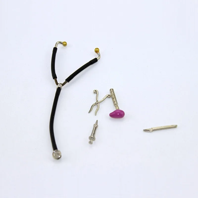 Accessoires pour maison de poupée, mini ensemble d'équipement médical, stéthoscope à seringue, modèle miniature de simulation, petit ornement
