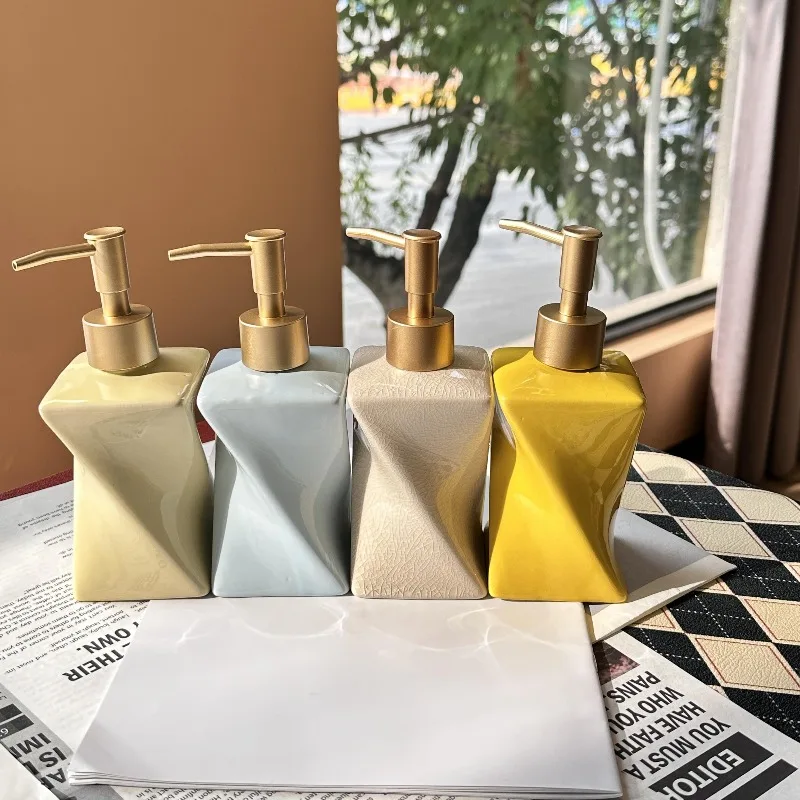 

Creative Irregular-shaped Ceramic Lotion Bottle Hotel Soap Shower Gel Refill Bottle Portable Soap Dispenser Bathroom Accessory