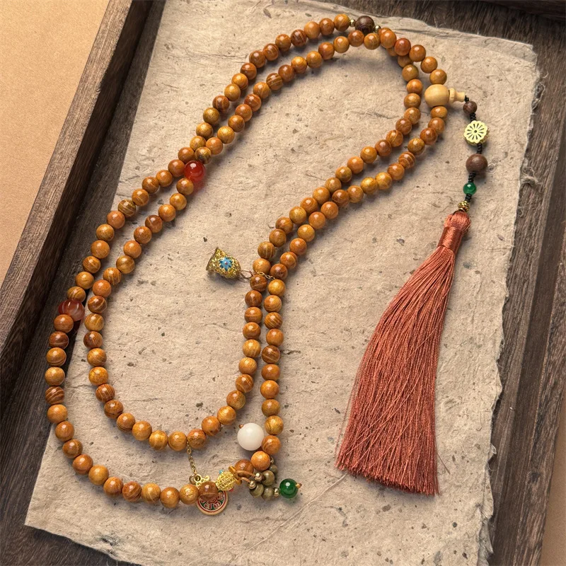 Natural sandalwood necklace crossbody chain and bracelet – a versatile detachable design with a unique original beadwork