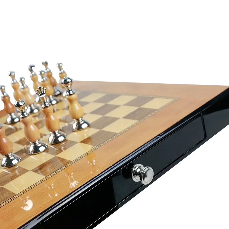 luxury chess set board game with Exquisite chess pieces