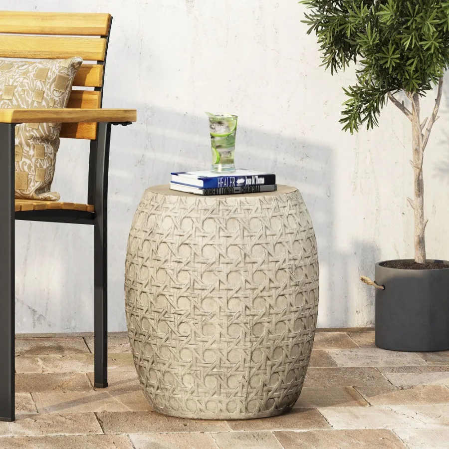 

Outdoor LightWeight Concrete Side Table
