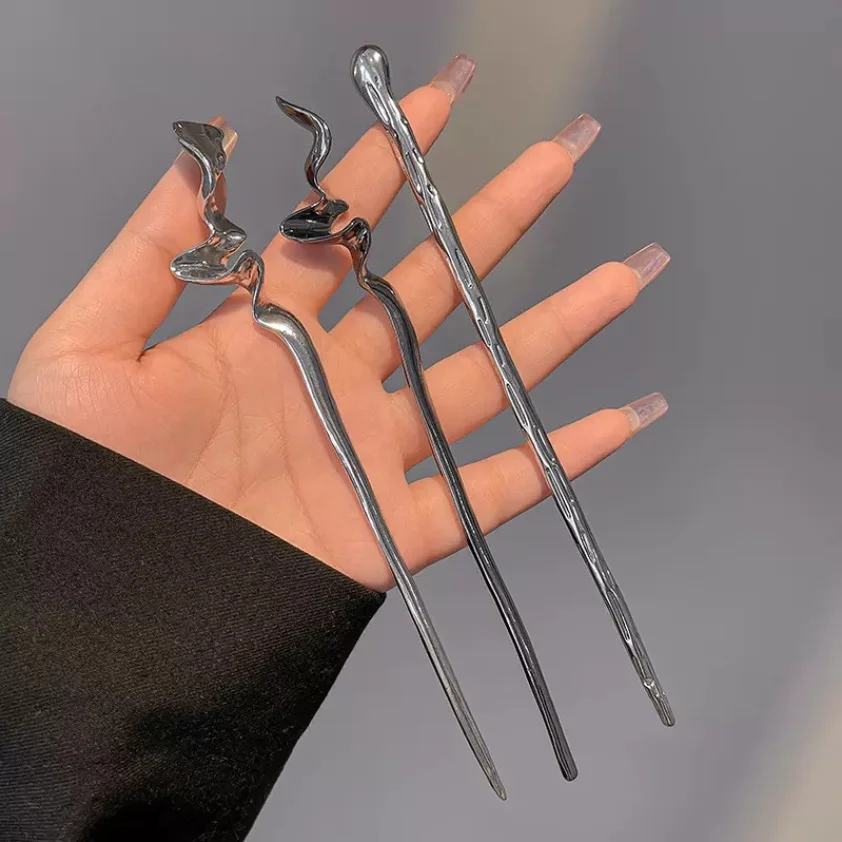 Clip per capelli a bastoncino: un accessorio versatile per ogni occasione