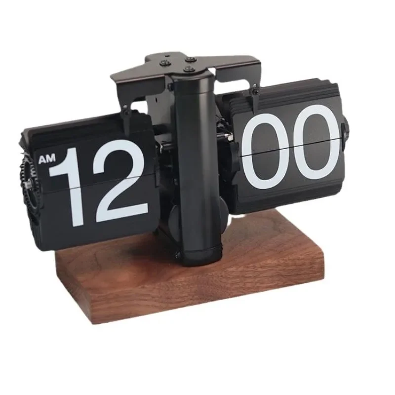 

High-end walnut automatic page turning clock creativity, retro living room ornament clock, mechanical