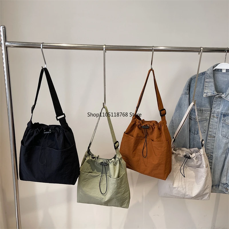 

Нейлоновая большая вместительная сумка-тоут, однотонная, повседневная, универсальная, лидер продаж, сумки для женщин, новые сумки на плечо для поездок на работу