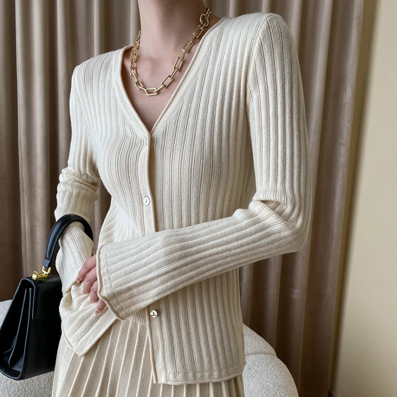 French Elegant Vintage Knitting Long Sleeve Slim Single Breasted Tops and Mini Pleated Skirts Suit High Street Outfit for Women