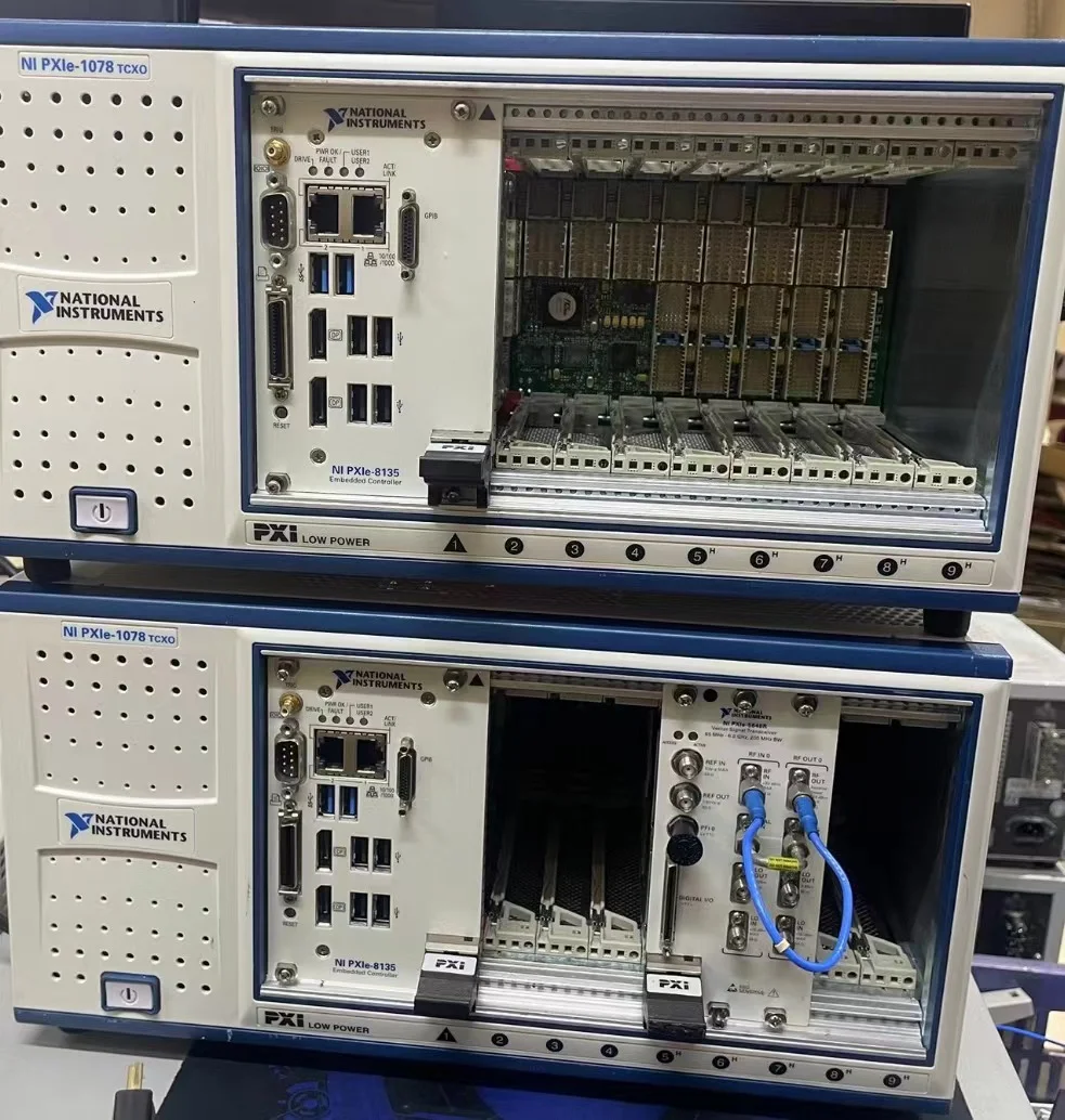 

Инвентарь США National Instruments NI PXIE-1078 PXI Шасси с NI PXIe-8135