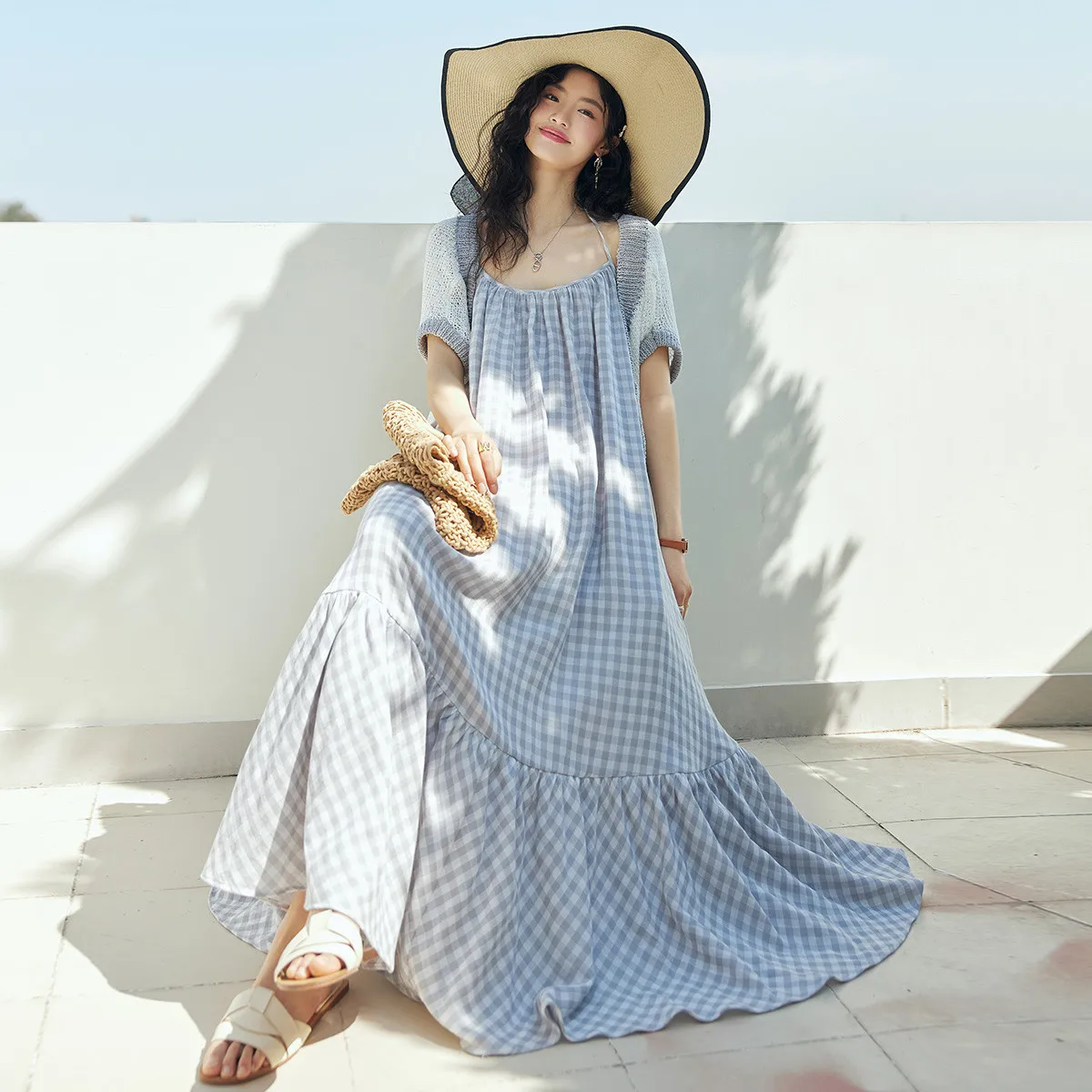 

Spring and Summer Collection: Blue Sea Sunny Day Beachwear Style Low Back Long Dress with Wide Skirt Summer Outfit.LA92039X
