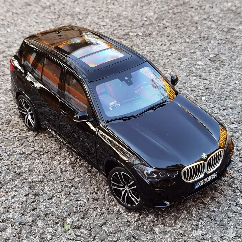 1:18 2019 BMW X5 BMW G05 SUV diecast alloy simulation model, children\'s collection of decorative toys, holiday gifts for friends