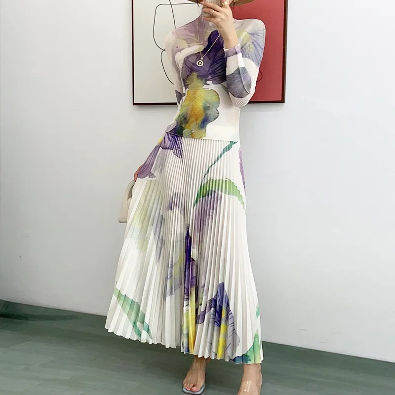 

2025 Autumn New Women Set Retro Printed Round Neck Long Sleeve T-shirt High Waist Casual Folding Half Skirt Female 2 Piece Set