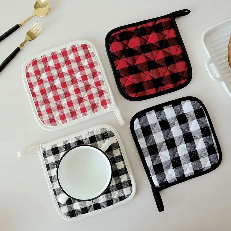 1Pc Red Black Plaid Grid Duckbill Insulation Glove Pad Table Mat Microwave Oven Mitts Baking Tool