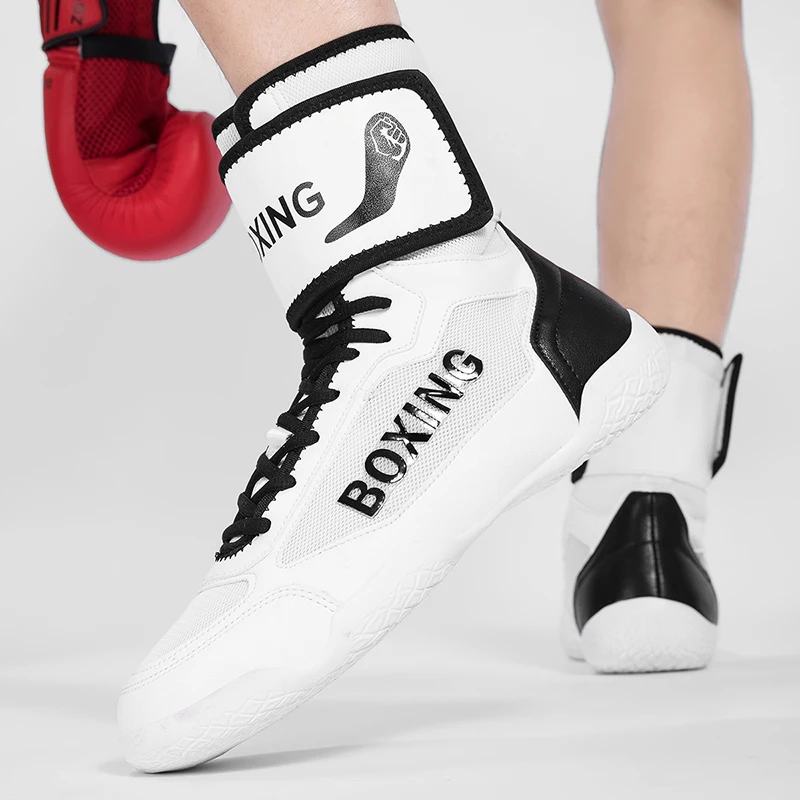 New Stable Support Anti-collision Boxing Shoes Lightweight Elastic Wrestling Shoes Outdoor Wear-resistant Flexible Sports Shoes