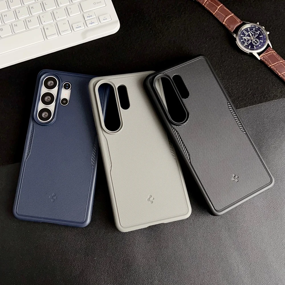 Etui Spigen MagFit TPU Shockproof Armor Magnetic do Samsunga S26 Ultra S26 Plus S26, kompatybilne z bezprzewodowym ładowaniem Magsafe. — zdjęcie produktu 5
