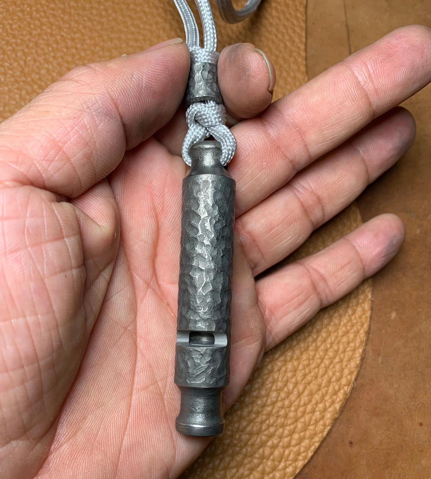 1 Piece Handmade Pure Titanium High Decibel Signal Whistle for Sports Dog Training Emergency Survival