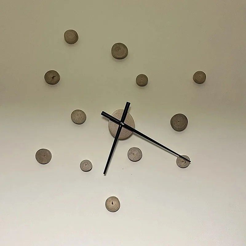 Wooden Wall Clocks DIY Creative Decoration Wall Clock Living Room Silent Hanging Clocks Bedroom Retro Unique Hanging Watch