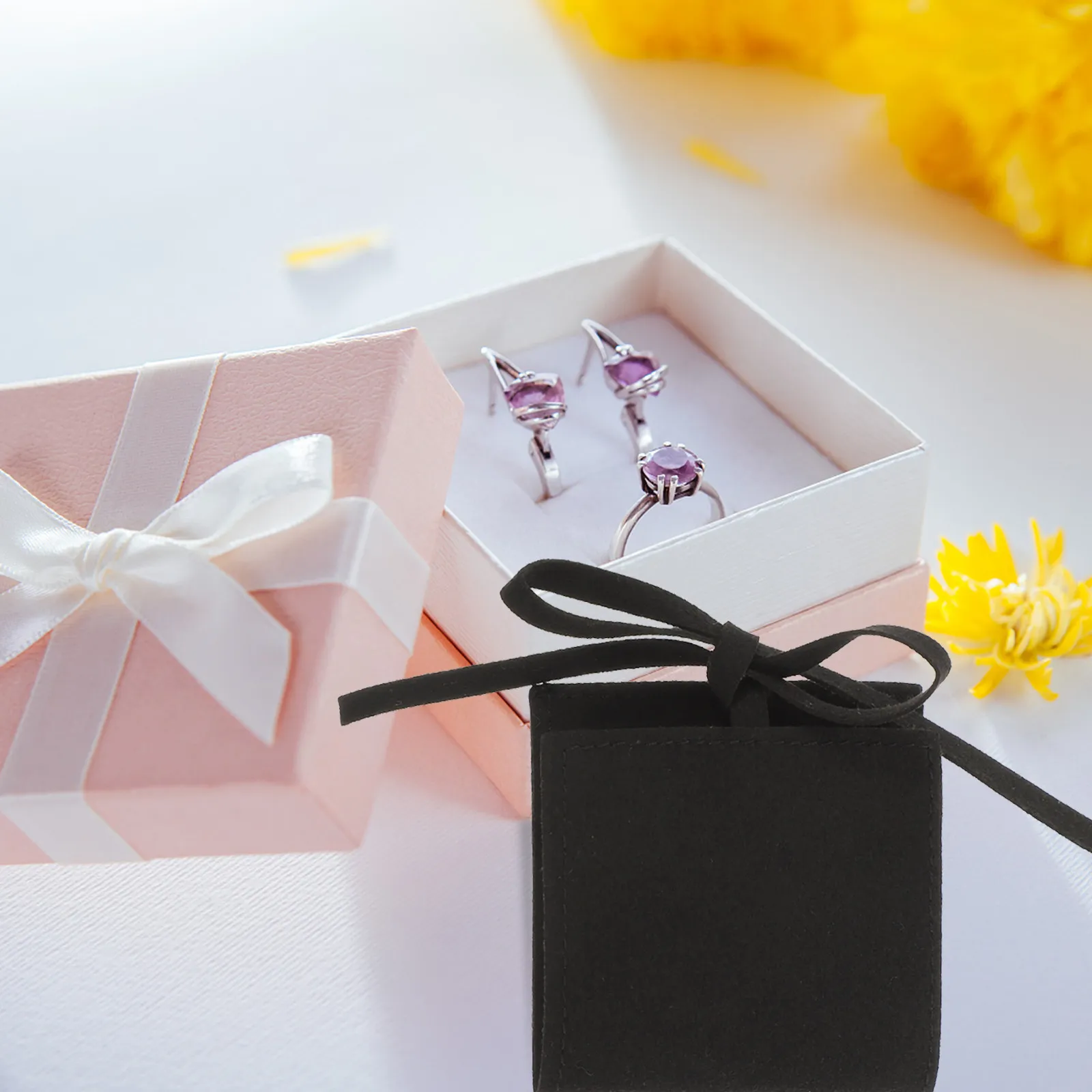 

10 шт. Мешочки для упаковки ювелирных изделий, маленькие эластичные подарочные пакеты для украшений, легко открывающиеся и закрывающиеся, для хранения ожерелий и браслетов, для свадьбы и Рождества