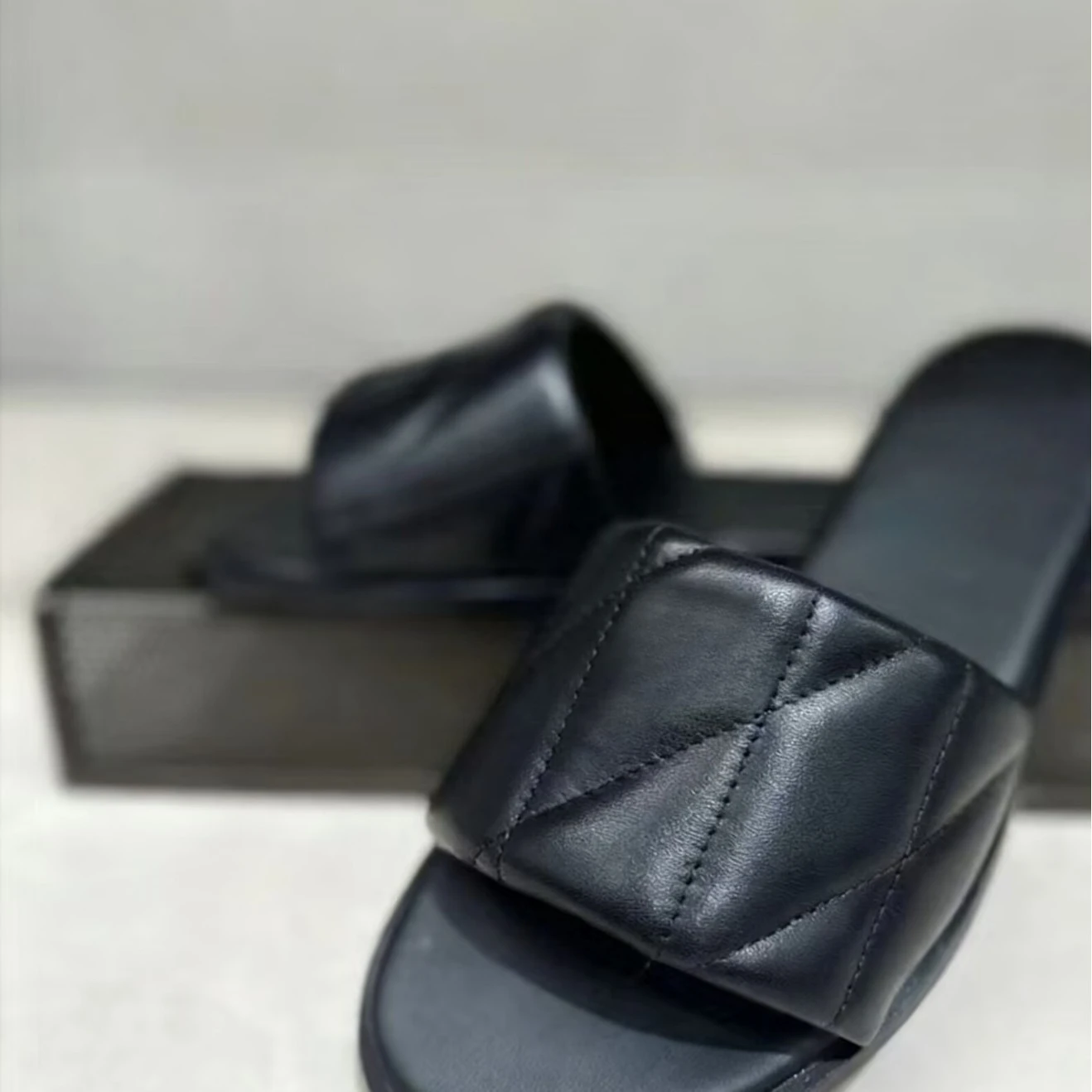 

Women's Summer Flat One-Band Sandals, Slip-On Lazy Slides, Fashion Casual Outdoor Slippers. Fast & Free Delivery Now