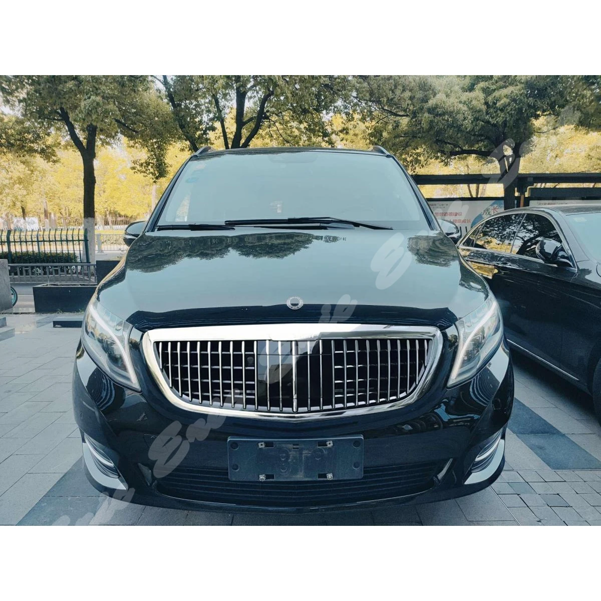 Front Racing Facelift Grille Upper Grill For Mercedez-Benz V-Class W447  V220d V250d V260L 2016 2017 2018 2019 Maybach Style