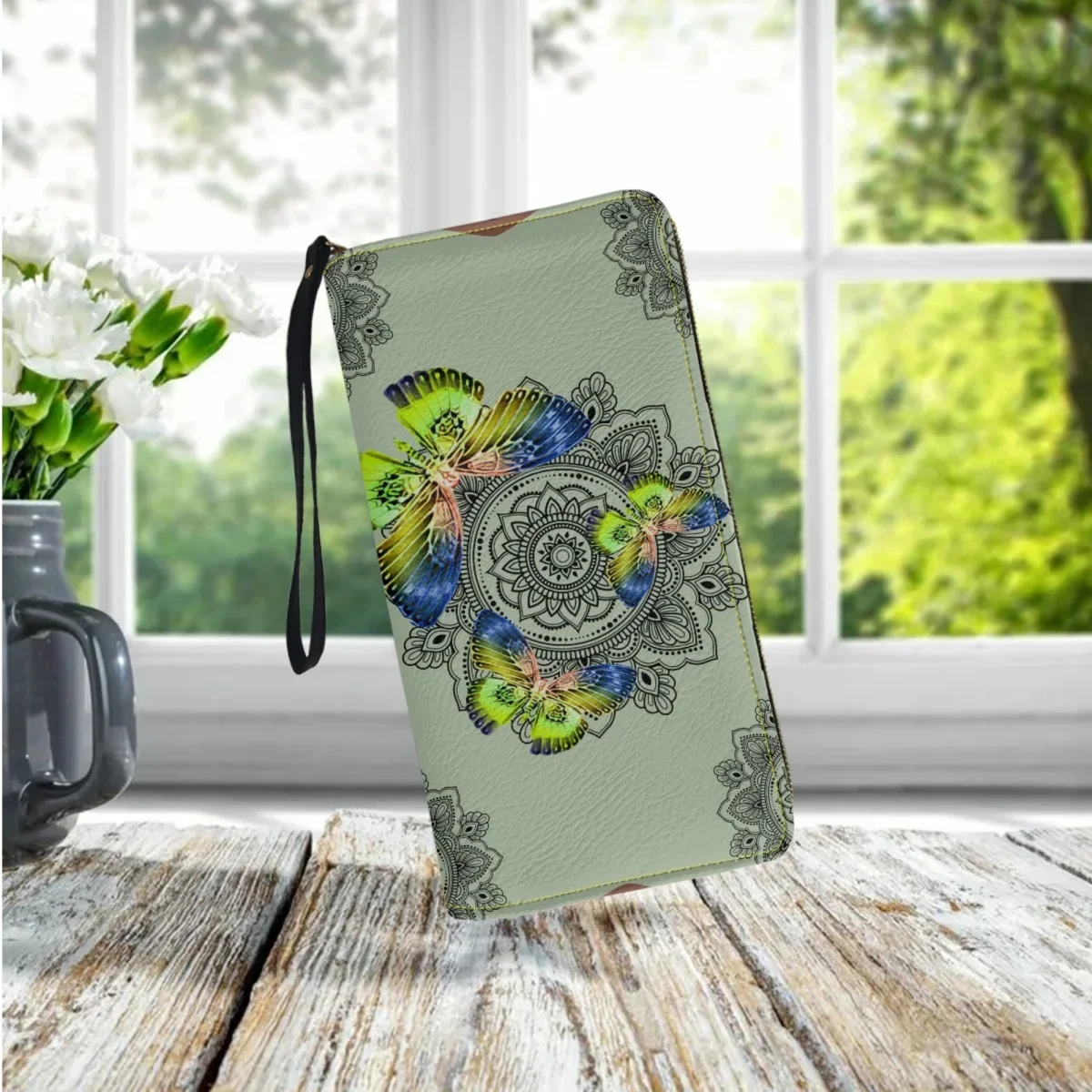 Personalized Tribal Butterfly Luxury Ladies Clutch Long Commuter Zipper Wristlet Wallet Travel Multi-Card Storage Coin Purse New