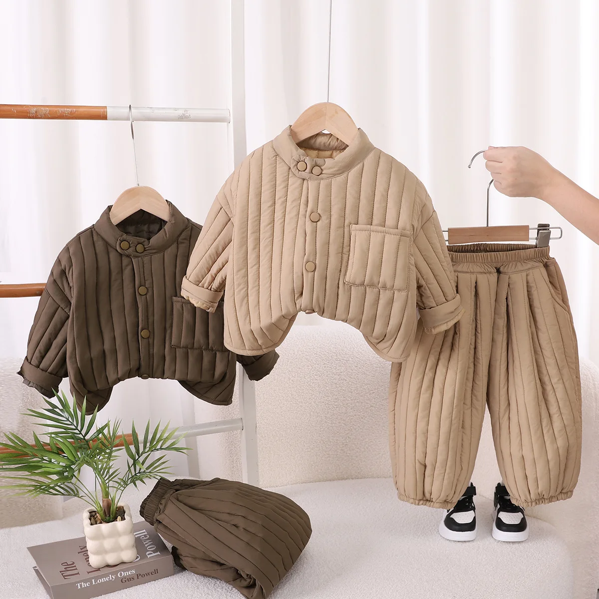 

‌Boys Winter Sets Thickened Two Piece Outfit for Kids Warm Fleece-Lined Sweatshirts + Pants Solid Color Toddler Clothes