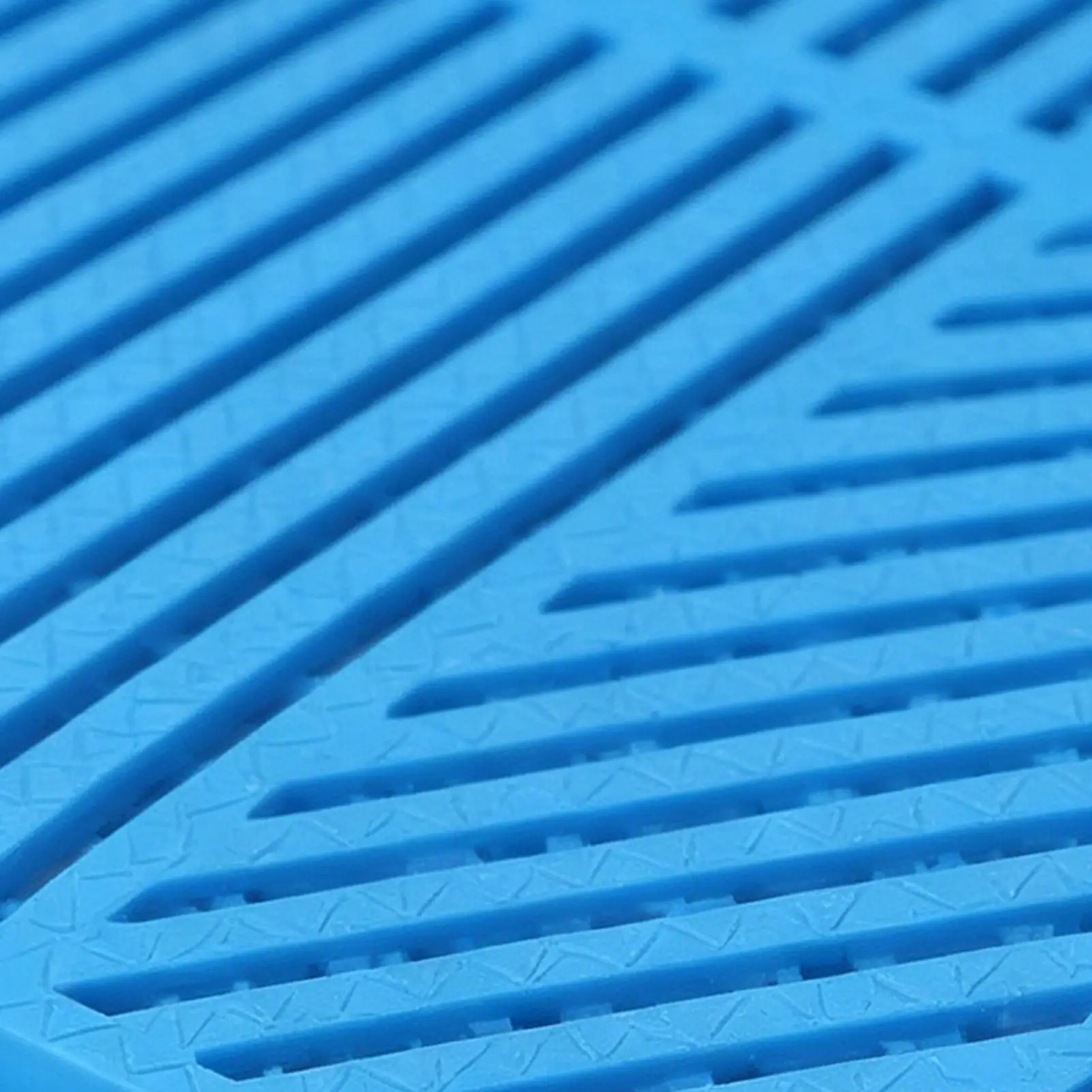 

Interlocking Floor Mat Anti-slip Pad Garage Floor Tiles Universal Deck Mat Drain Pad For Home Bathroom Restroom Kitchen
