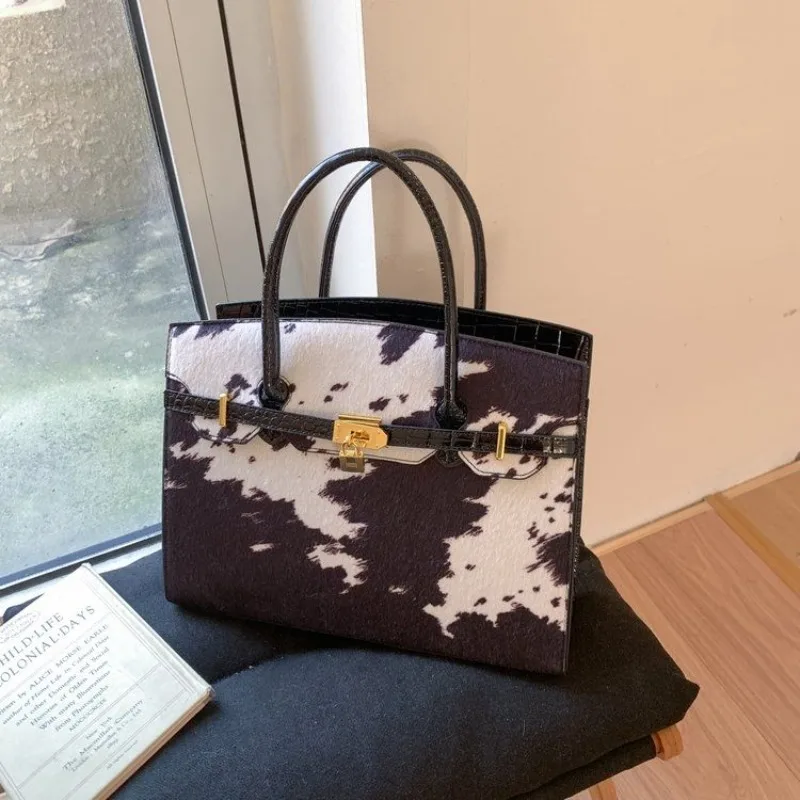 

Platinum Bag Women's Autumn Winter High-end Texture Light Luxury Handbag Shoulder Tote Bag Cow Pattern Exquisite Simple Leisure