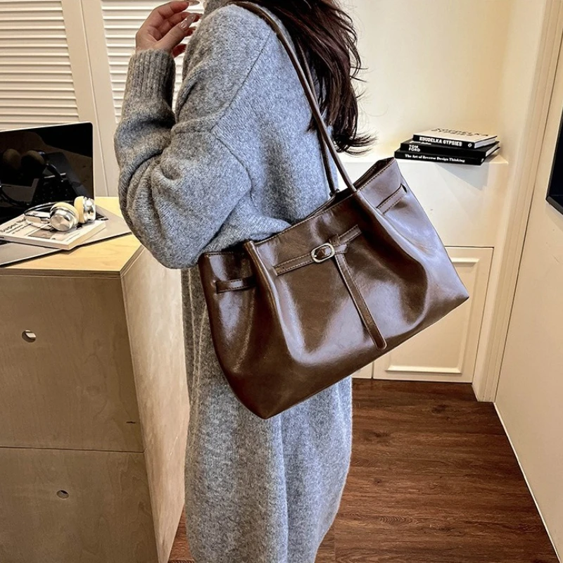 Vintage Brown Leather Tote Bag with Beaded Bag Charm Buckle Detail Large Capacity Shoulder Purse for Work Commuter Daily Use