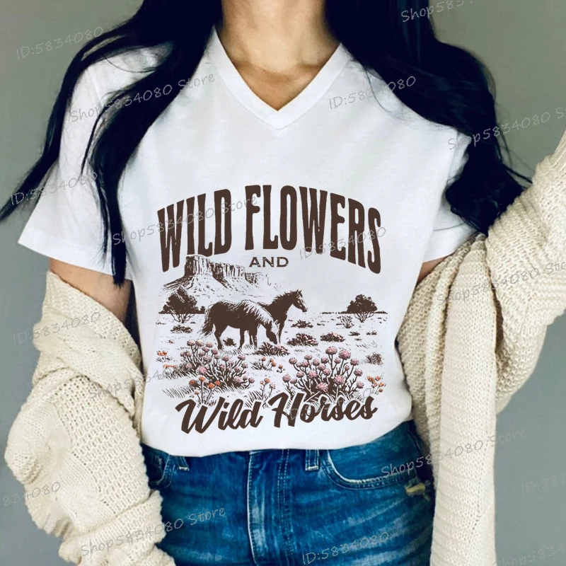 

Футболка с дикими лошадьми и полевыми цветами, подарки в западном стиле для женщин, футболка с v-образным вырезом и короткими рукавами, летняя одежда в западном стиле для девочек-ковбой