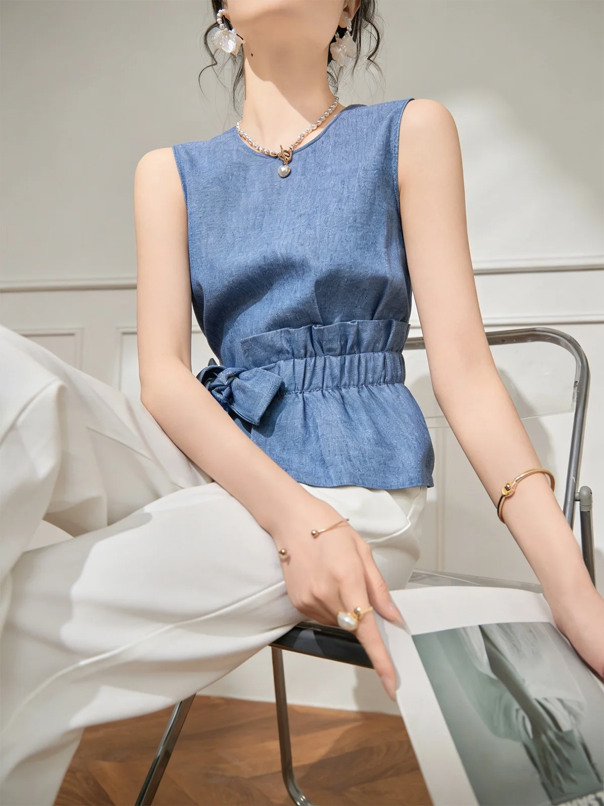 

Fashionable Casual Knot Waist-Cinching Top for Women Summer New Arrival Elegant Style Small Shirt by Lulu