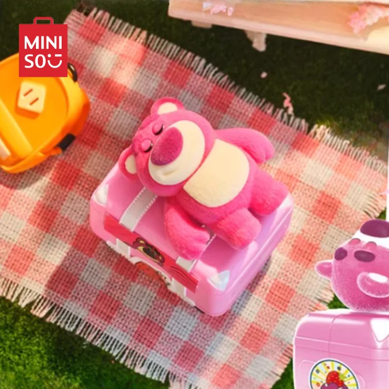 

Miniso Disney Sweetheart Lotso Чемодан Слепая коробка Kawaii Кукла Настольный орнамент Подарок на день рождения Детская игрушка Анимационная модель