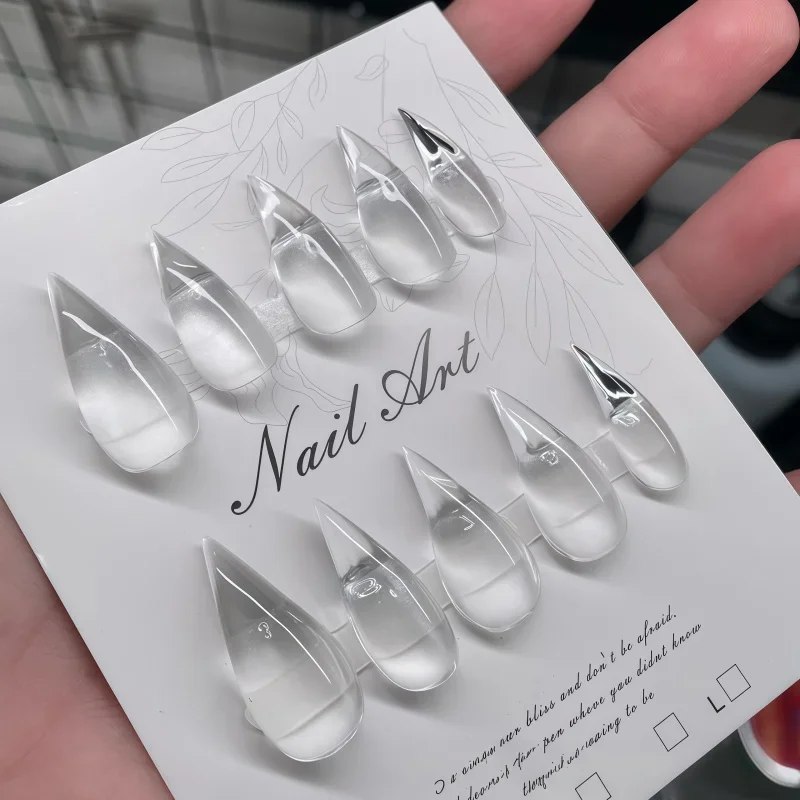 2026 Neu: 10 Stück ultralange, transparente, mattierte, glitzernde Kunstnägel mit Farbverlauf, minimalistische Nude-Kunstnägel, schlicht und elegant. – Detail 2