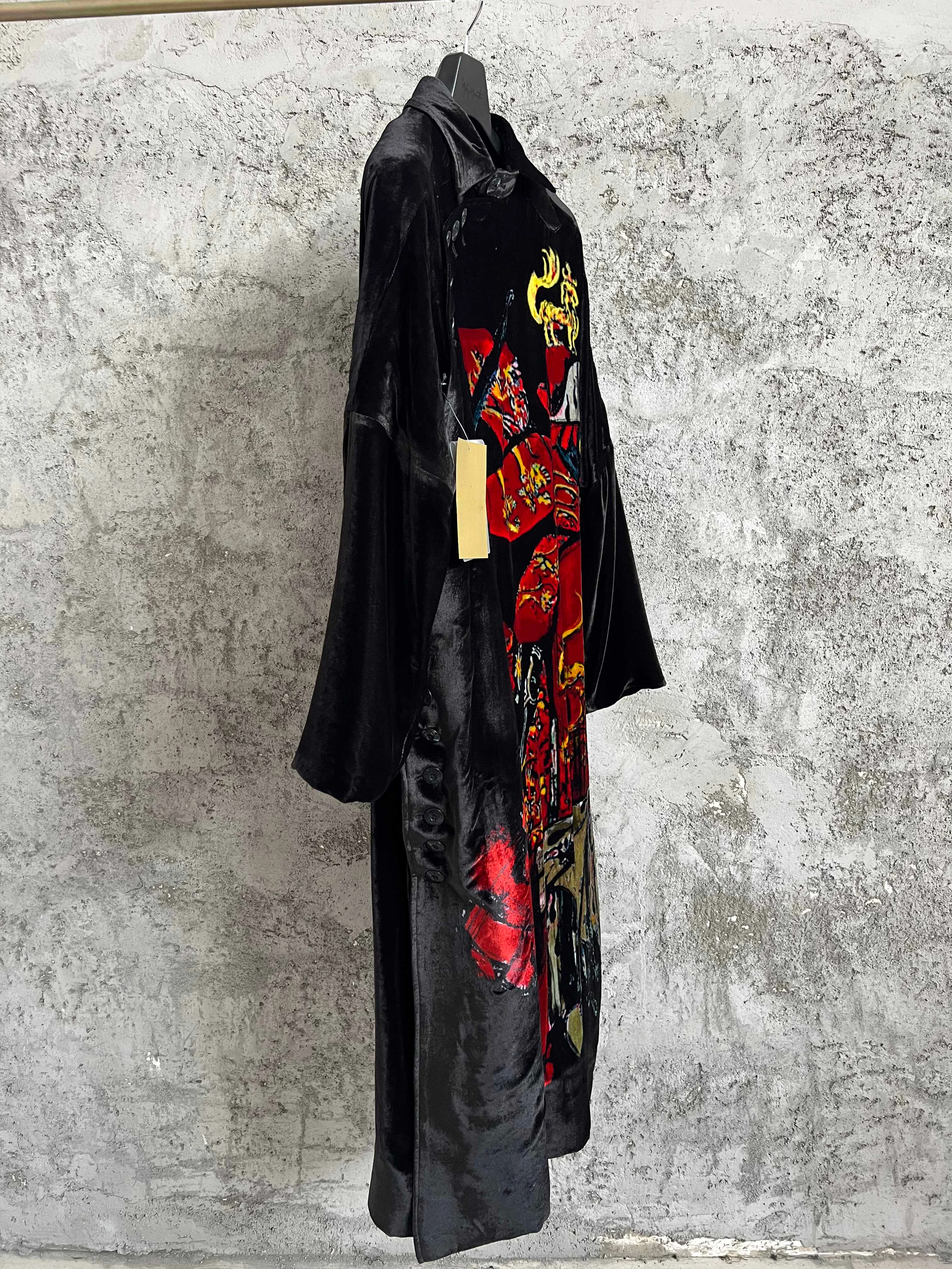 TOP-YAMAMOTO Japanese original design Velvet printed horn-buttoned long robe jacket for men