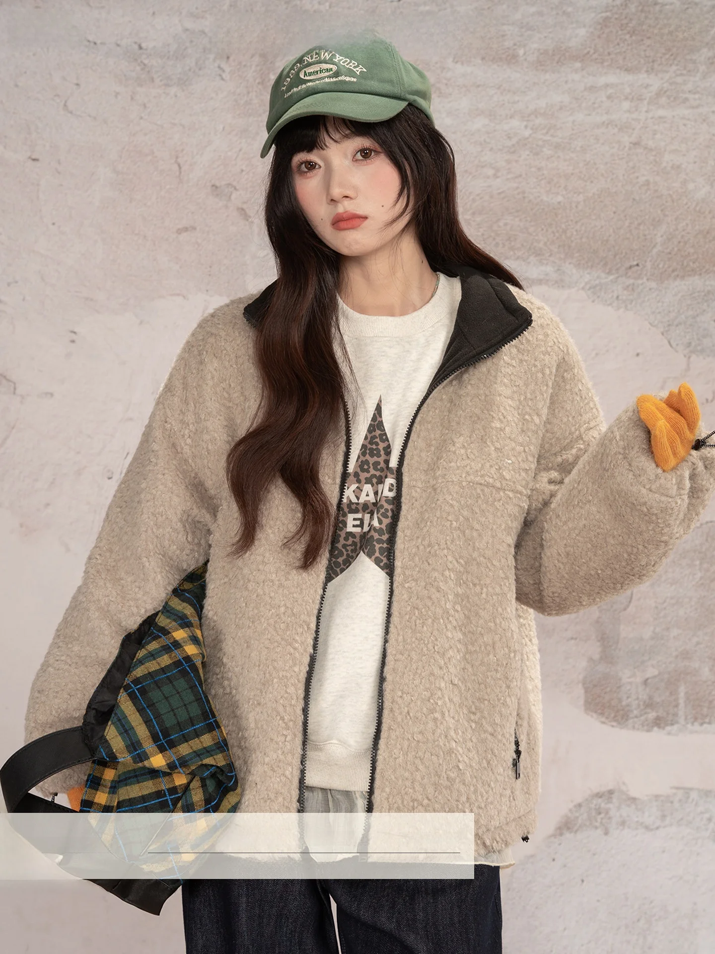 

Loveheynew Women's Thiened Lamb Fur Jaet Zipper Collar Warm Loose Simple Winter Outerwear Polyester Long Sve Coat