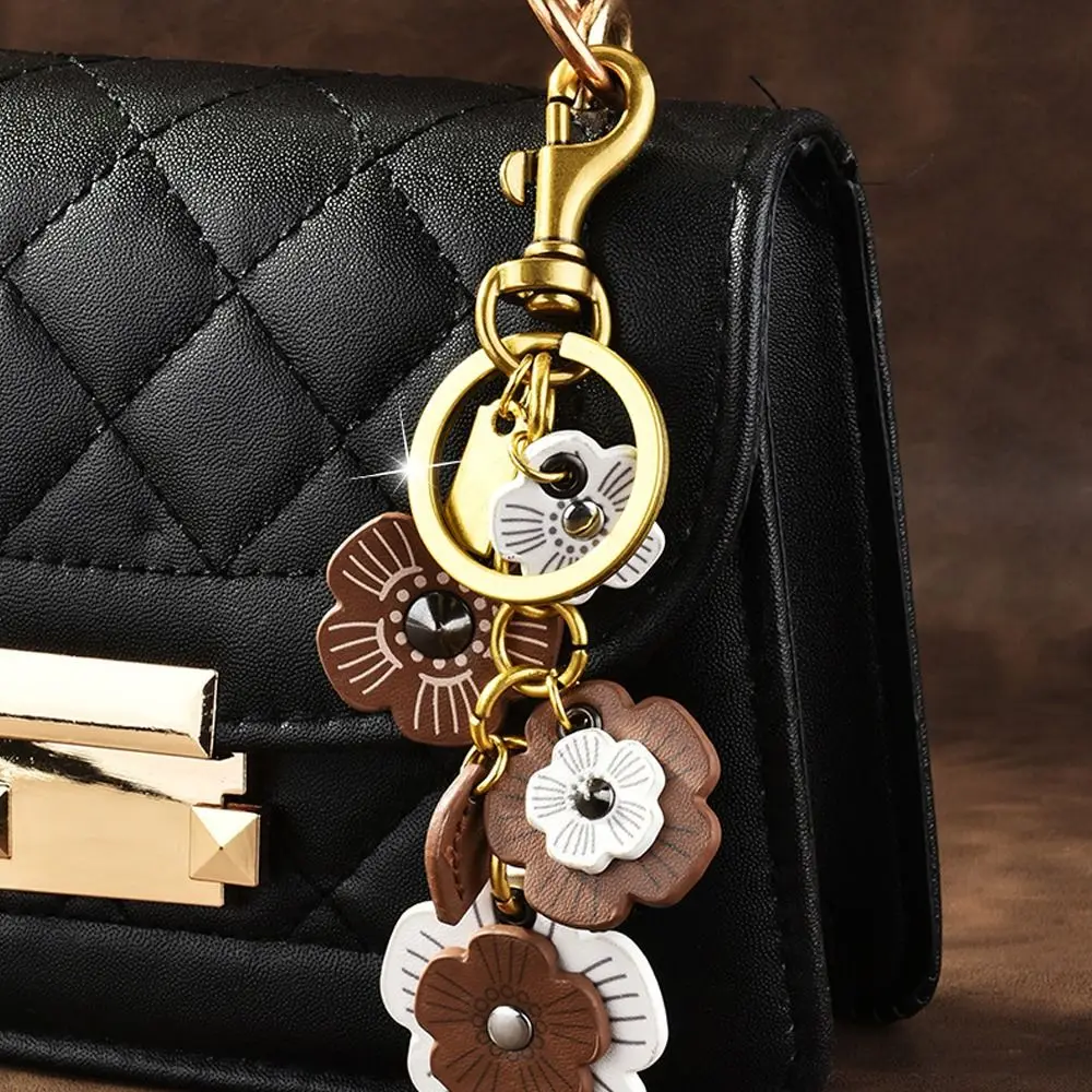 Creative Retro Bag Hanging Ornaments Elegant Multipurpose Flower Keychain Lightweight Backpack Pendant Decoration Pendant
