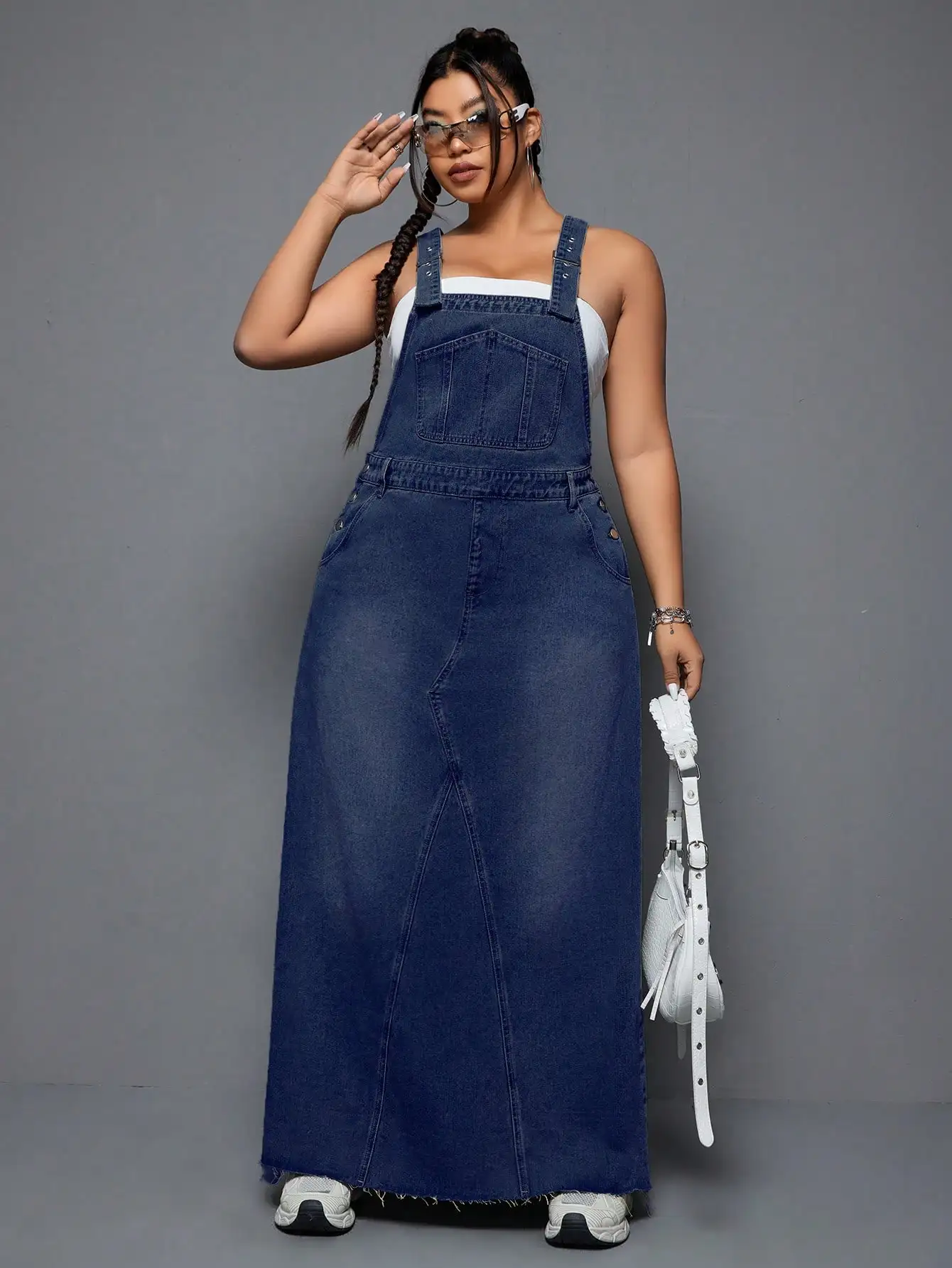 

Plus Size Denim Backless Long Dress, Loose Fit Conceal Fat Slimming, Vintage Washed Frayed Hem Skirt, Casual Summer Fashion