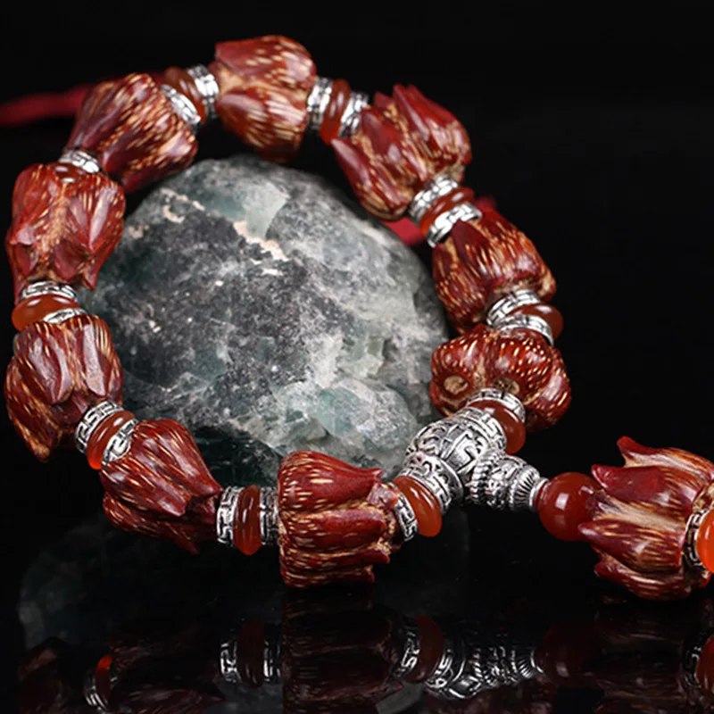 

Hainan Handmade Blood Dropping Lotus Bodhi Beads Bracelet