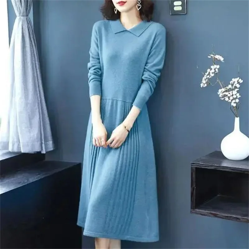 Vestido suéter de malha para mulheres outono inverno 2025 novo solto e emagrecimento comprimento médio manga comprida vestidos de fundo versátil