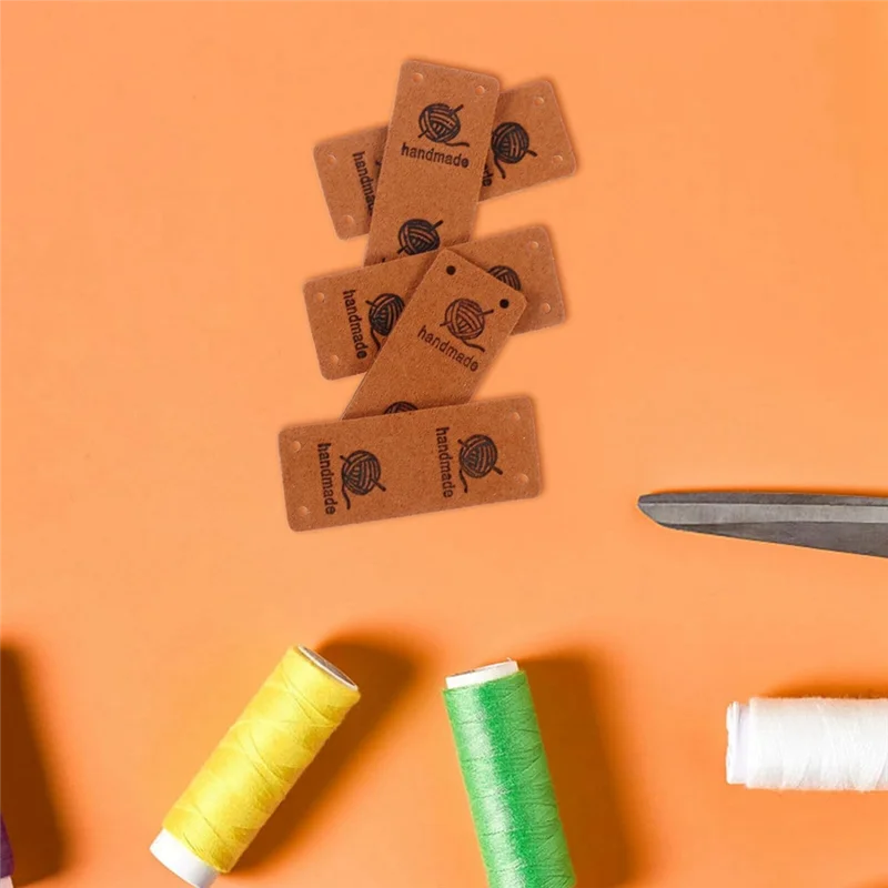 

50 шт., этикетка из искусственной кожи, этикетка ручной работы, складная бирка ручной работы, кнопка с отверстиями, тисненая бирка, украшение, вязаное, прочное-ABQU