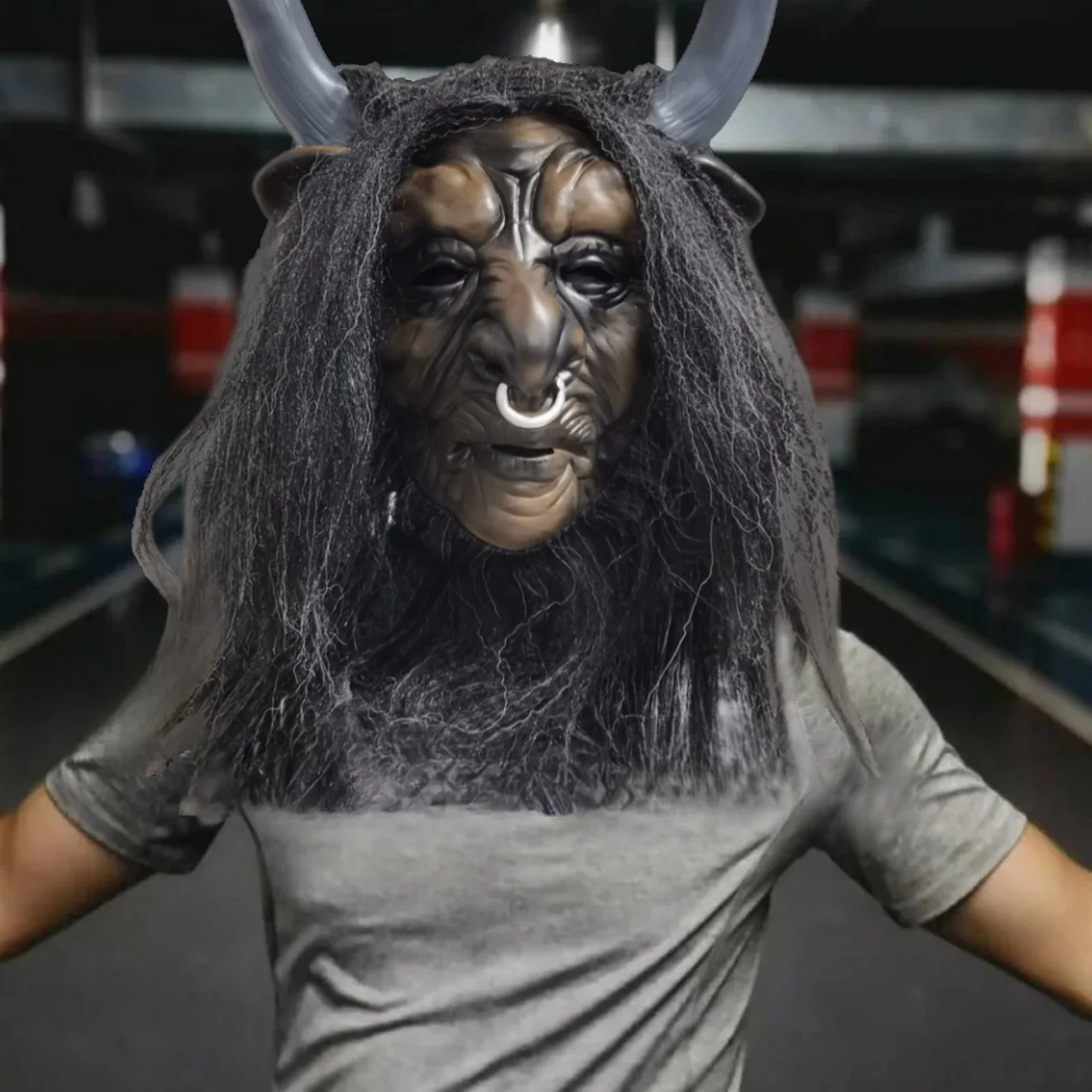 Corne d'horreur taureau démon roi masque de fête avec cheveux masque de Cosplay Halloween accessoires de déguisement effrayant drôle robe de vache noire masques en Latex