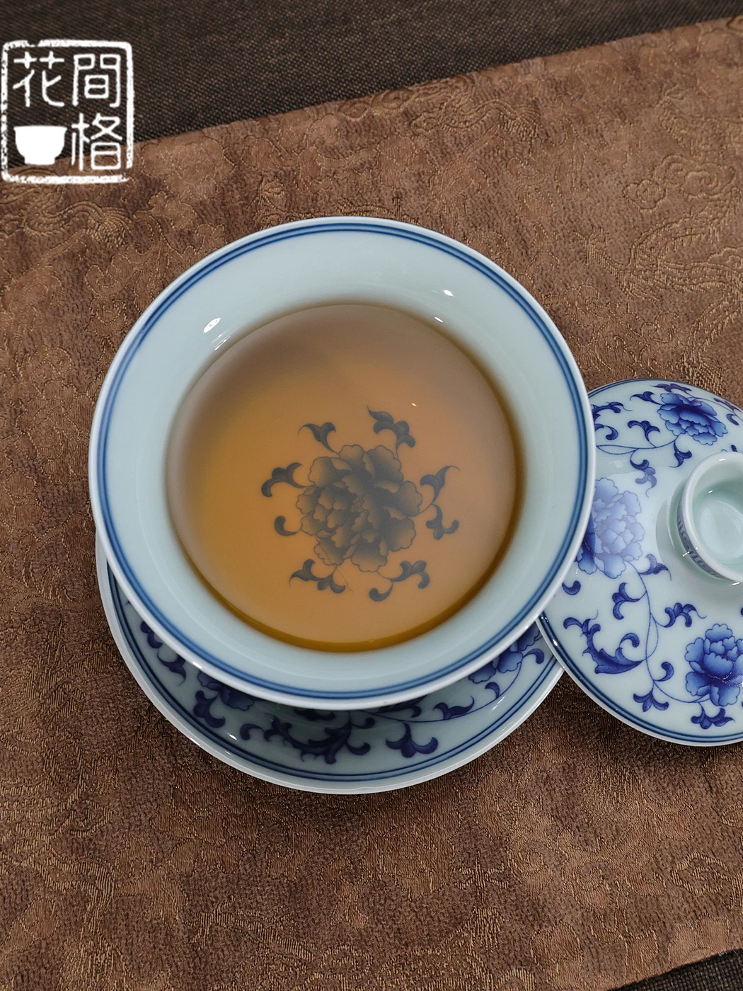 Jingdezhen Ceramic Blue and White Underglaze Interlock Branch Gaiwan Chinese Household Set High-End Gift