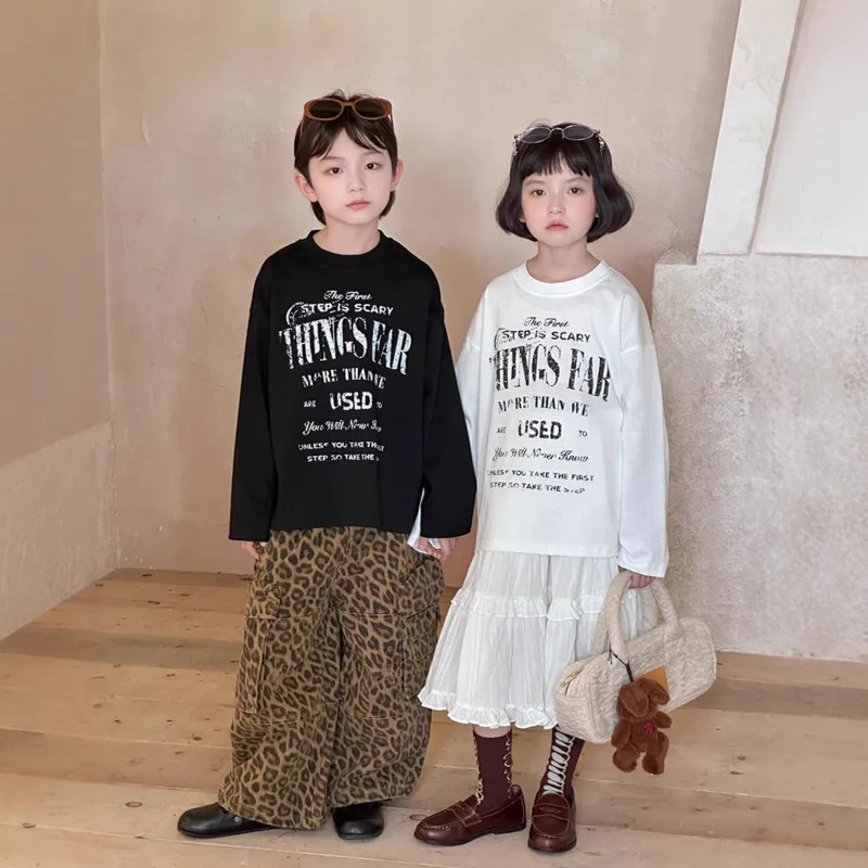 

Осень-зима 2025 г., детская футболка для мальчиков и девочек, универсальная свободная нижняя часть с длинными рукавами, пуловер для малышей 3-10 лет