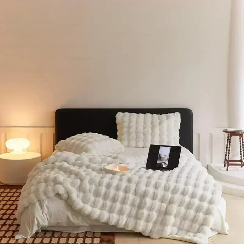 Tuscan Imitation Fur Blanket for Spring Luxury Warmth Super Comfortable Blankets for Beds High-end Warm Winter Blanket for Sofa